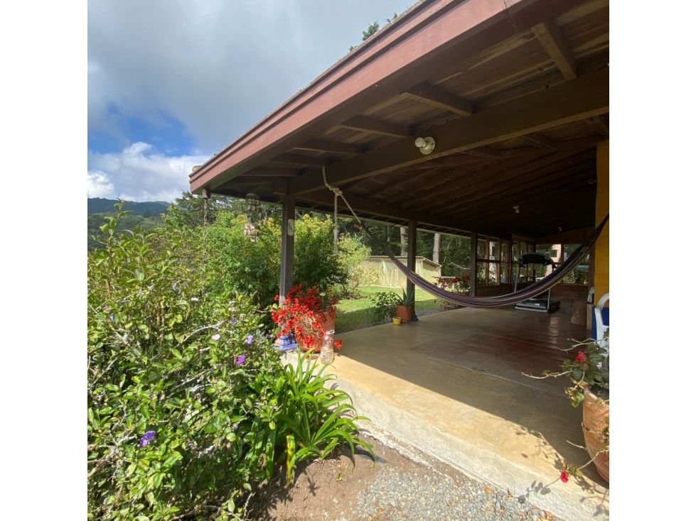 CASA TRADICIONAL EN EL BOSQUE EN SANTA ELENA — foto 3