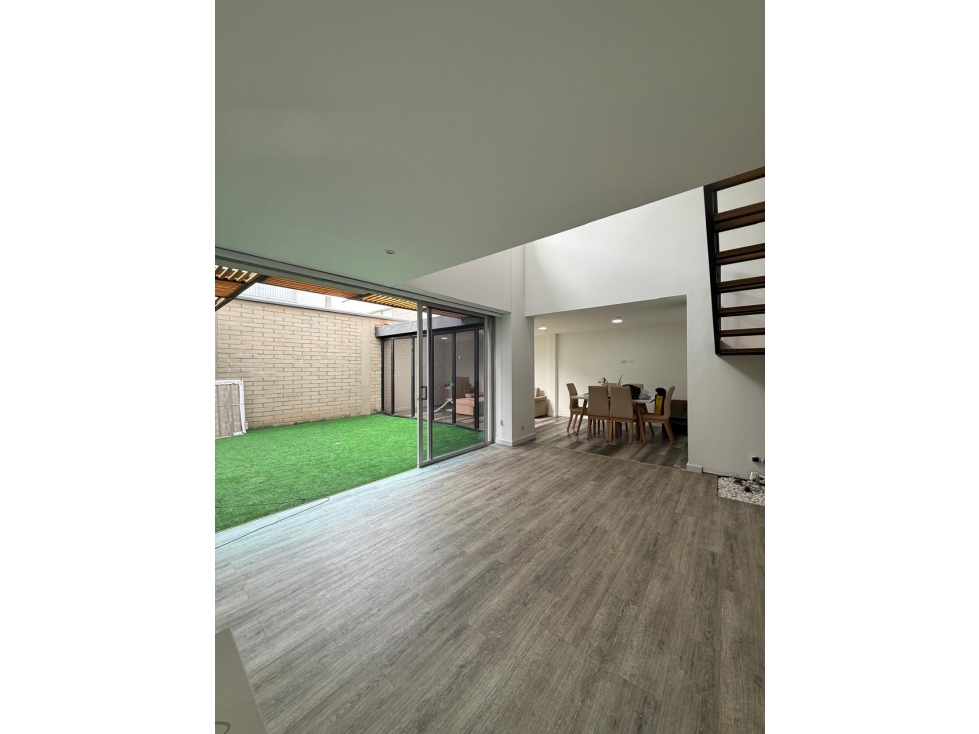 CASA EN VENTA O RENTA EN UNIDAD CERRADA RIONEGRO, EL PORVENIR — foto 3