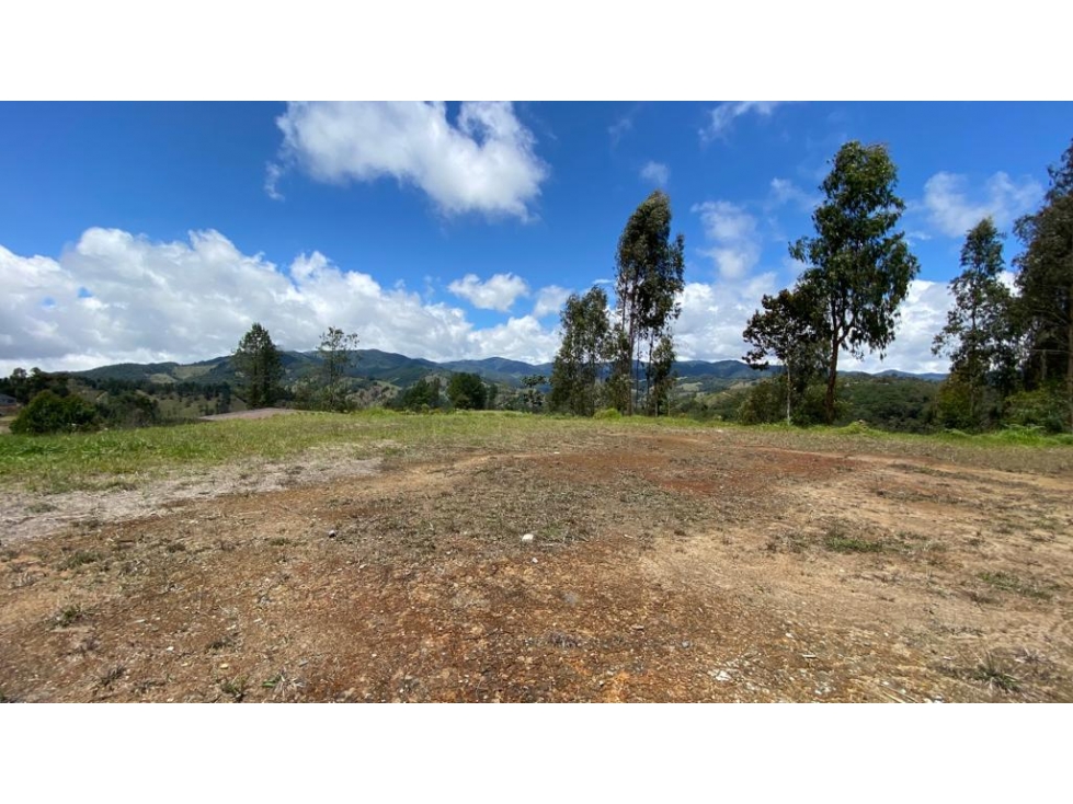 LOTE EN VENTA EN UNIDAD CERRADA - 4