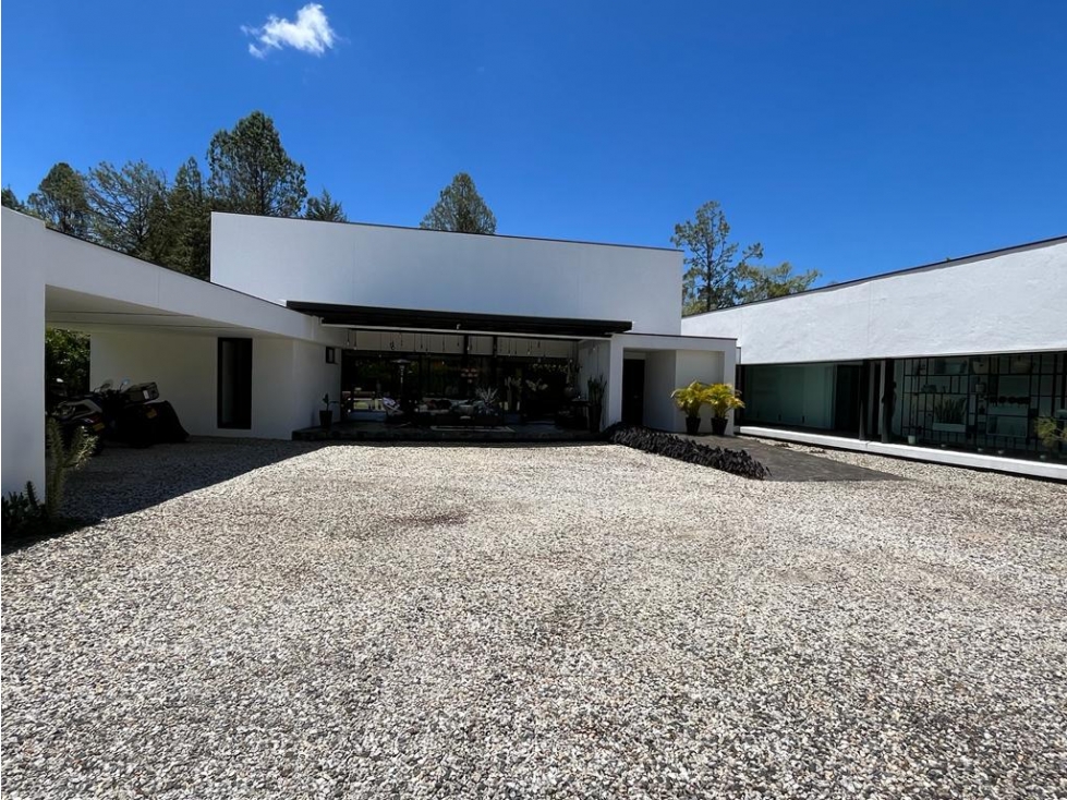 CASA EN VENTA EN PARCELACION EL TABLAZO , RIONEGRO