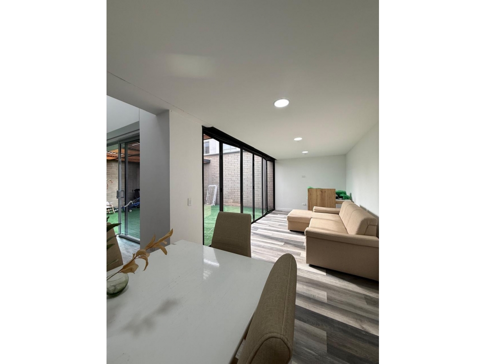 CASA EN VENTA O RENTA EN UNIDAD CERRADA RIONEGRO, EL PORVENIR — foto 5