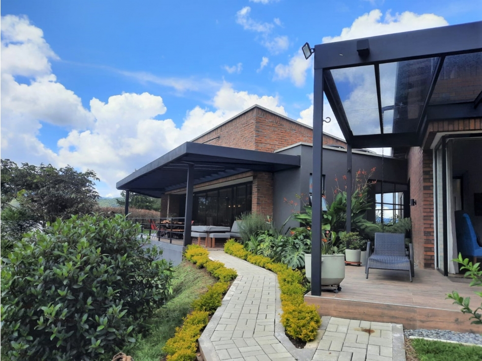 CASA EN VENTA EN PARCELACIÓN, EL RETIRO