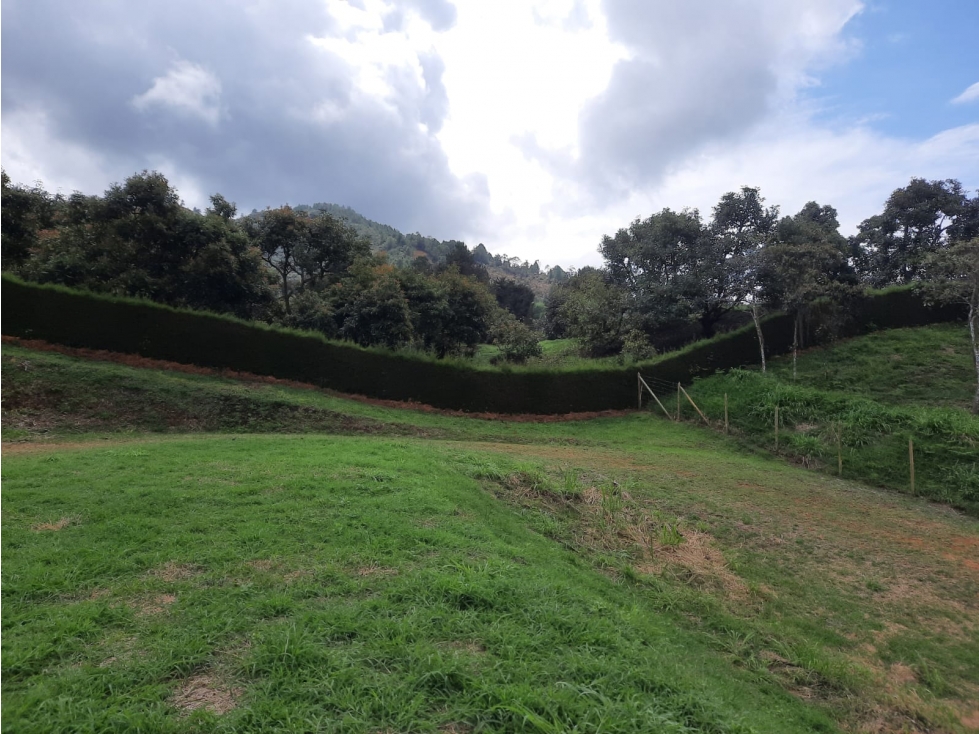 LOTE EN UNIDAD CERRADA , GUARNE VEREDA LA CLARITA