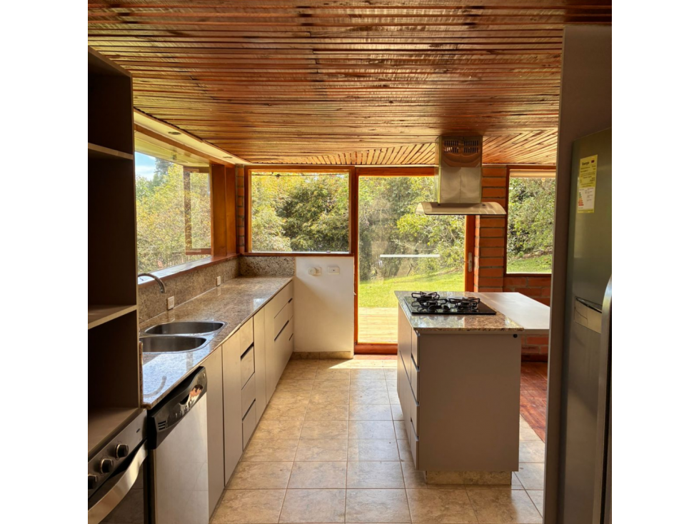 CASA CAMPESTRE EN ARRIENDO EN LA MARIA EL RETIRO — foto 2