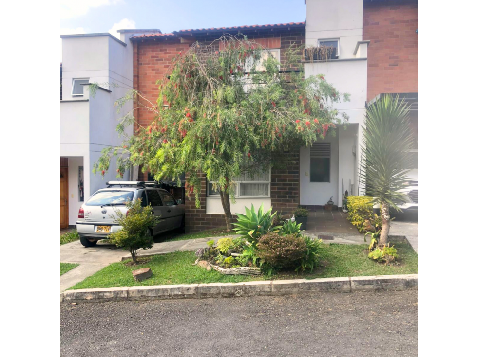 CASA EN VENTA O RENTA EN UNIDAD CERRADA EL RETIRO — foto 3