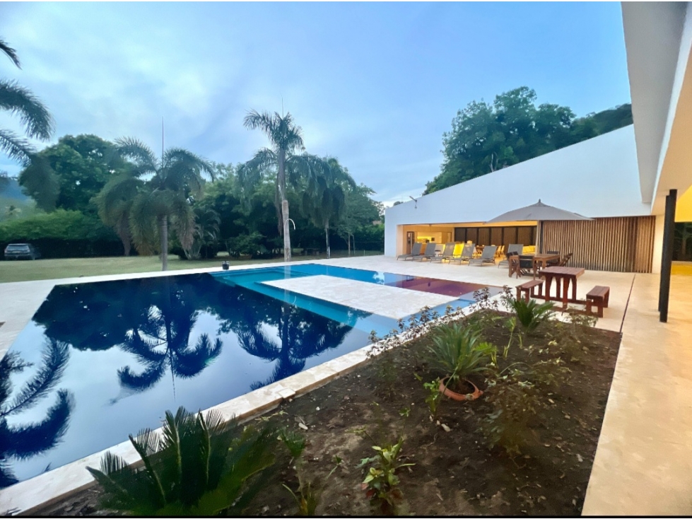 Finca Moderna Santa Fé de Antioquia. — foto 6
