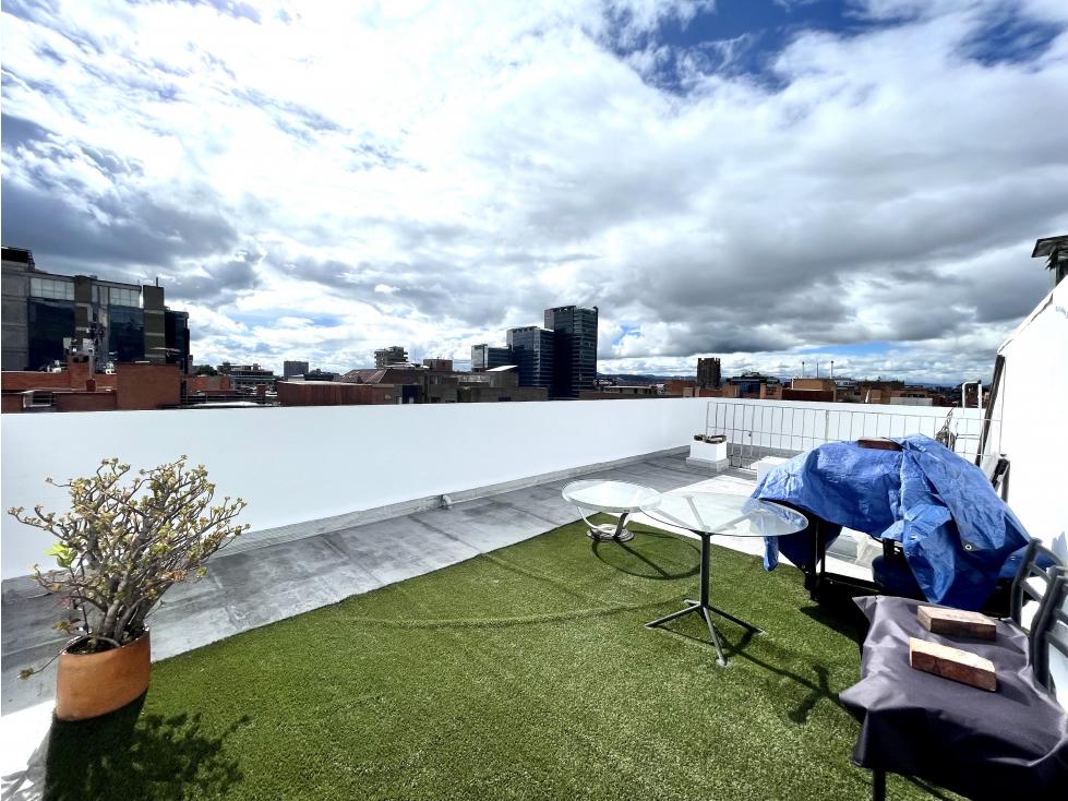 VENTA APTO CON TERRAZA CHICO NAVARRA