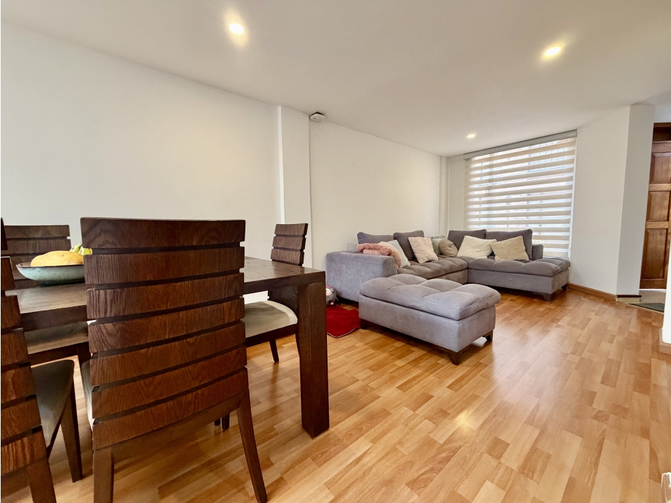 VENTA CASA CONTADOR