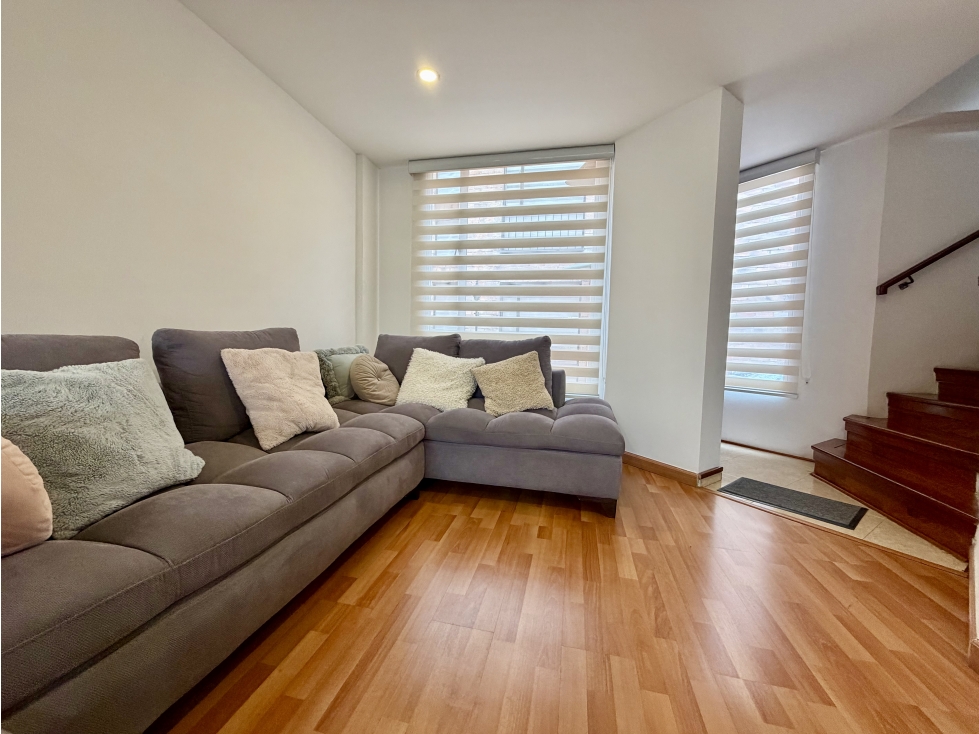 VENTA CASA CONTADOR