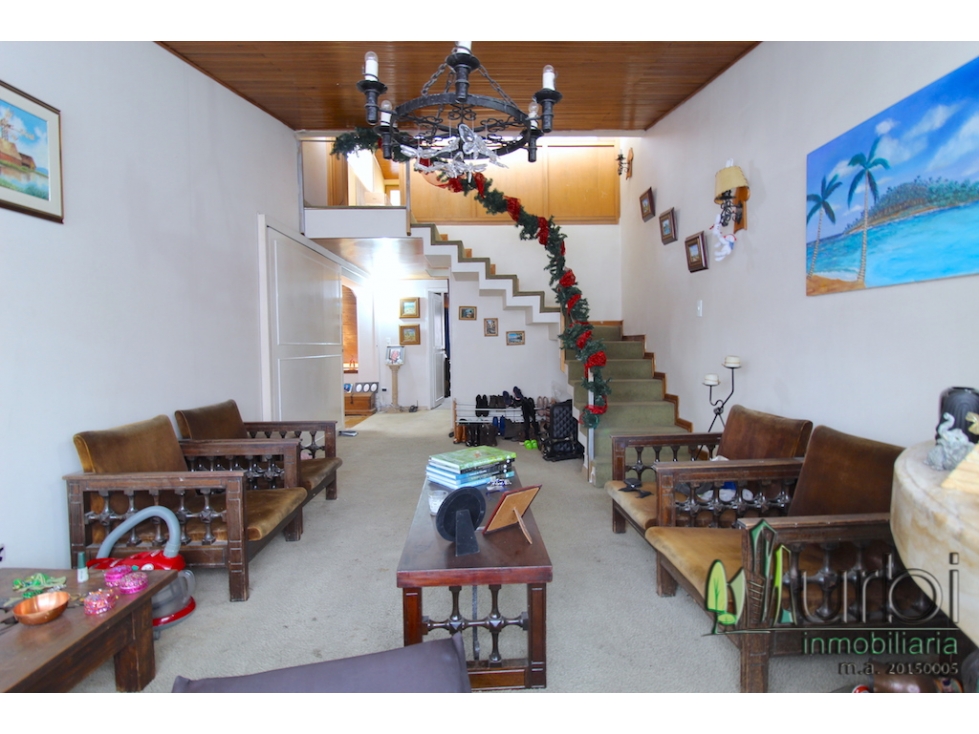 Casa Esquinera en Venta | Lote 525 m² | Ideal para Inversión — foto 2