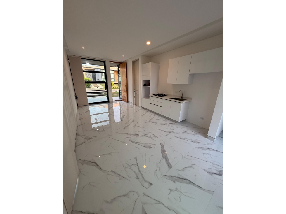 HERMOSA CASA EN ARRIENDO EN BAJO OSTION - CONJ RIVERA DEL MAR