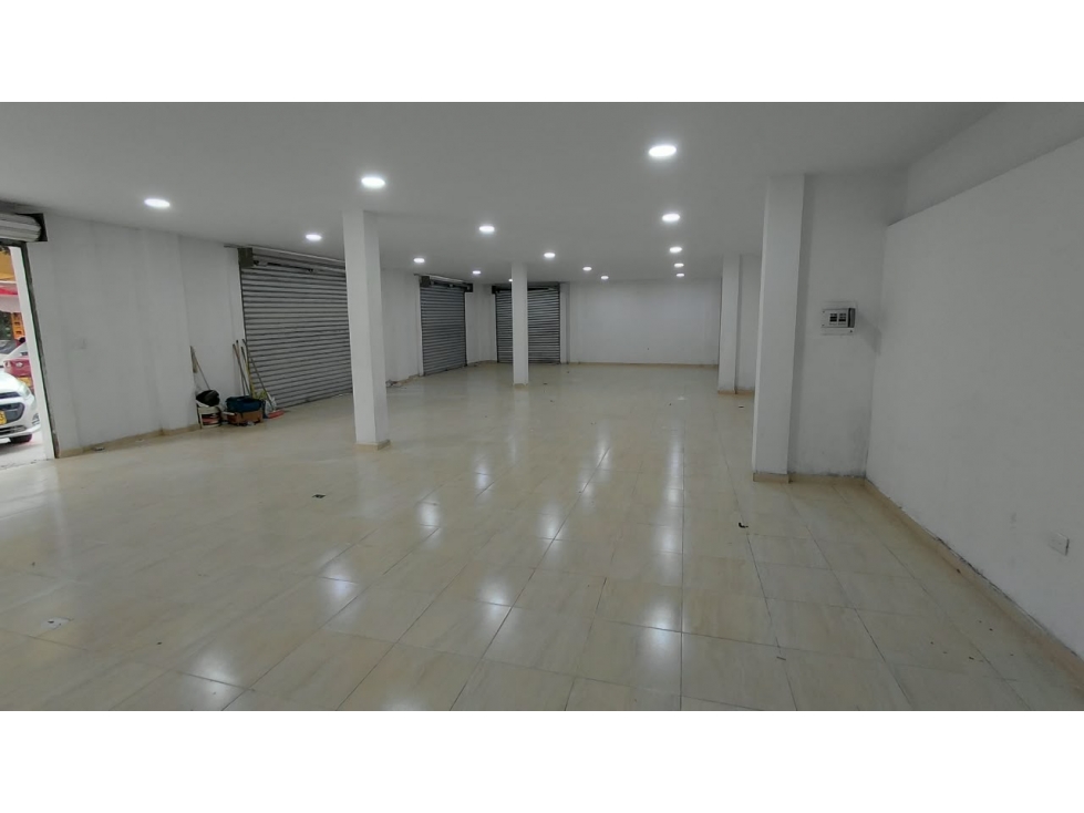 LOCAL COMERCIAL EN ARRIENDO EN LOS ANDES