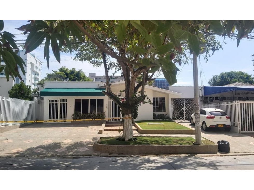 CASA COMERCIAL EN VENTA BARRIO LA CAMPIÑA