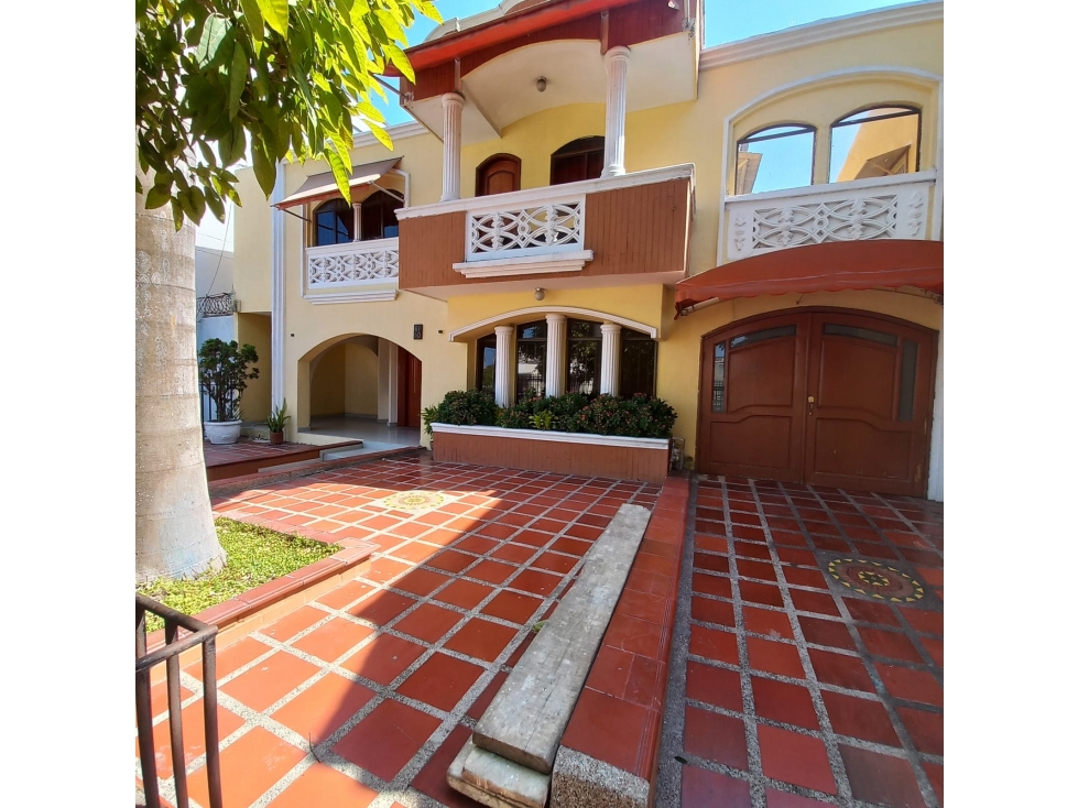 CASA EN VENTA BARRIO CIUDAD JARDIN