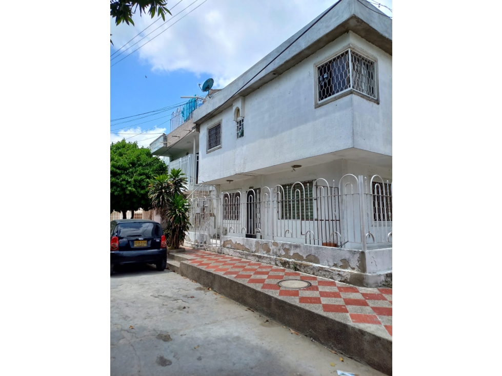 CASA EN VENTA PISO 1 + 2 APTOS EN 2 PISO BARIO LAS GAVIOTAS - 3