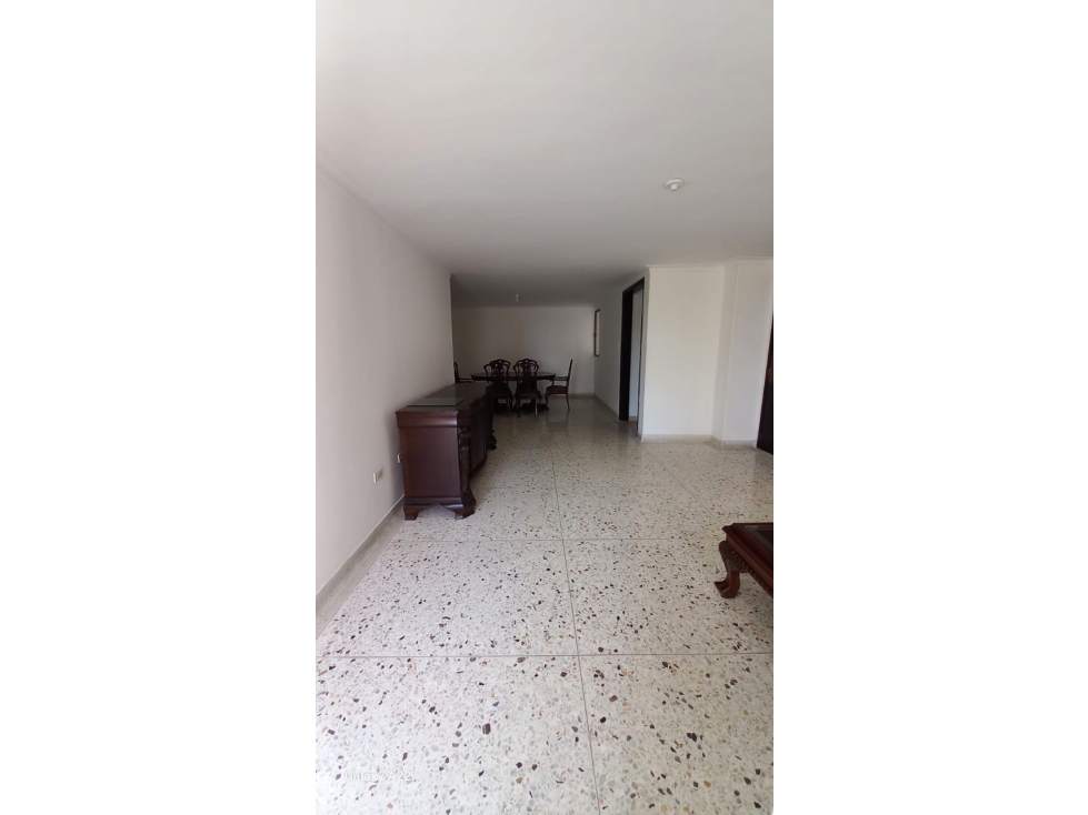 Fresco y Amplio apartamento en VENTA ubicado en El GOLF — foto 2