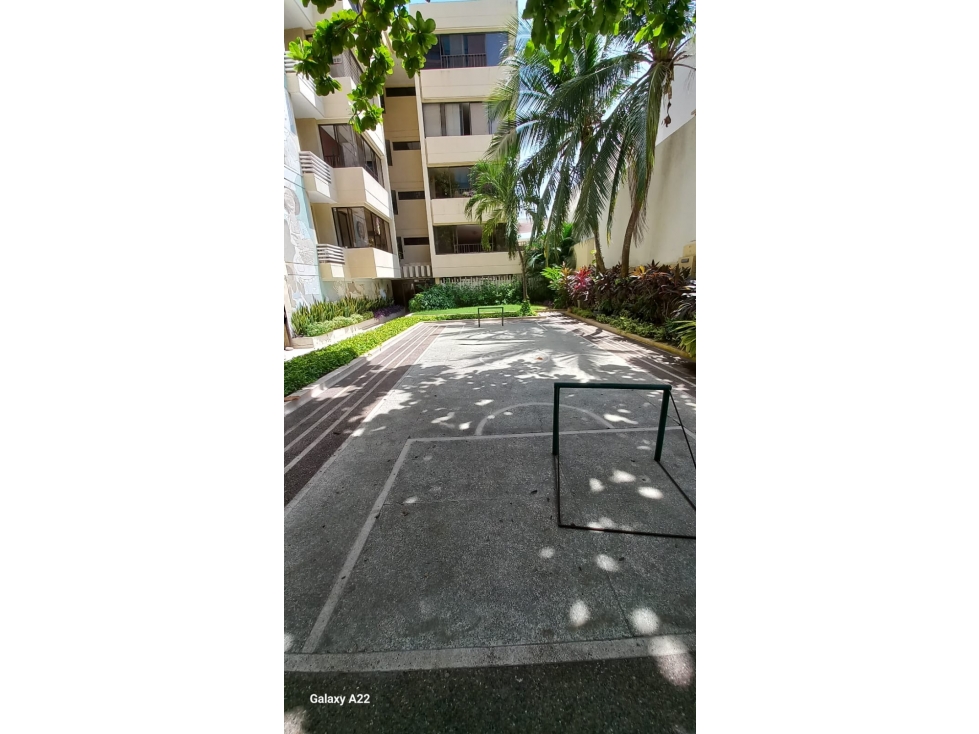 APARTAMENTO EN VENTA EL GOLF — foto 2