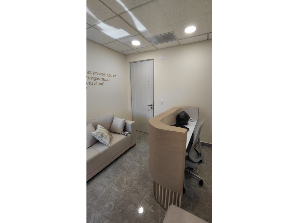 ARRIENDO CONSULTORIO Y/O OFICINA - PORTAL DE GENOVES — foto 3