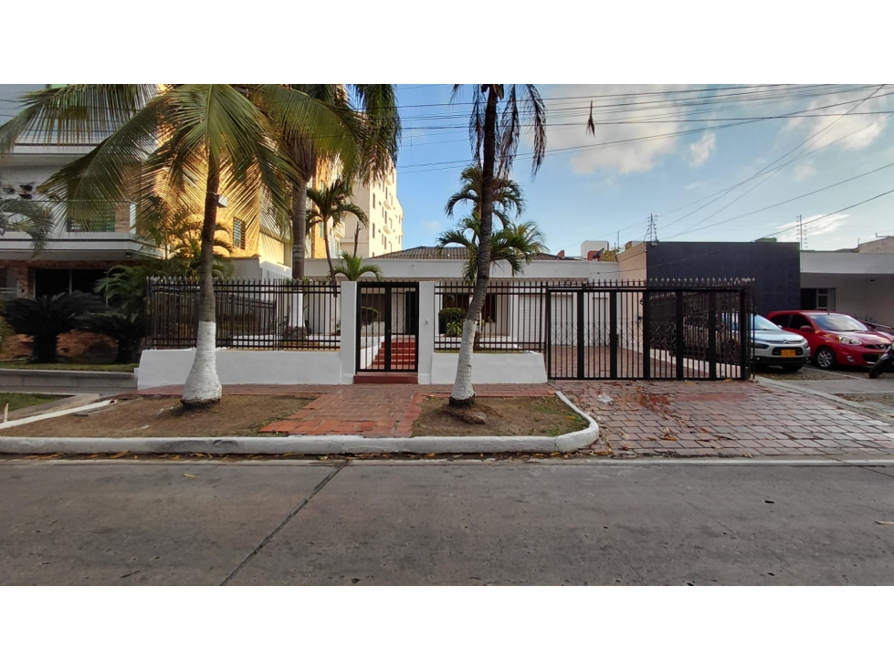 ARRIENDO CASA COMERCIAL EN GRANADILLO