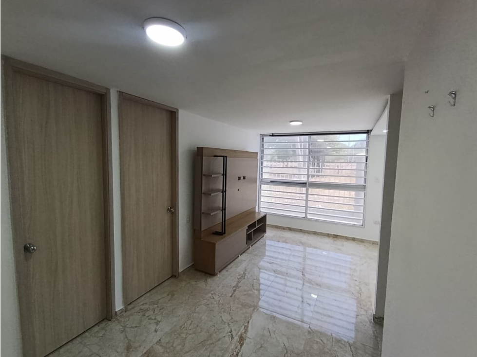 APARTAMENTO EN ARRIENDO EN MIRAMAR - CONJ FLORENCIA — foto 3