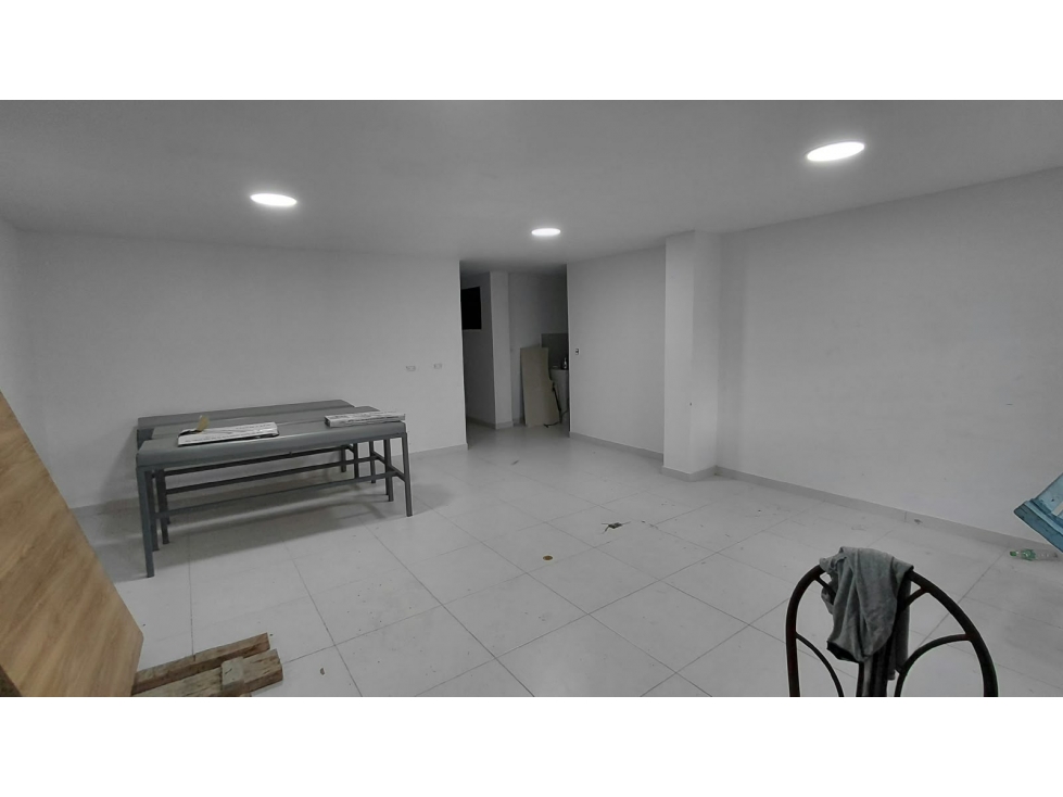 LOCAL + APARTAMENTO EN ARRIENDO EN LA VICTORIA — foto 2