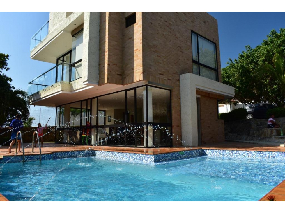 CASA CAMPESTRE AMOBLADA EN SANTA VERONICA EN ARRIENDO - 1