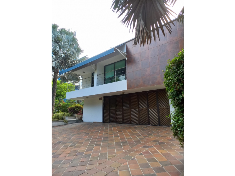 CASA EN VENTA BARRIO LOS ALPES