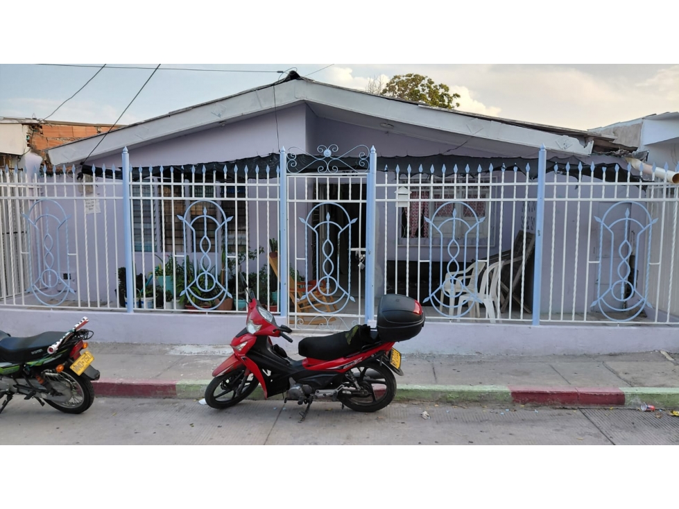 CASA EN VENTA EN EL BARRIO GALAN