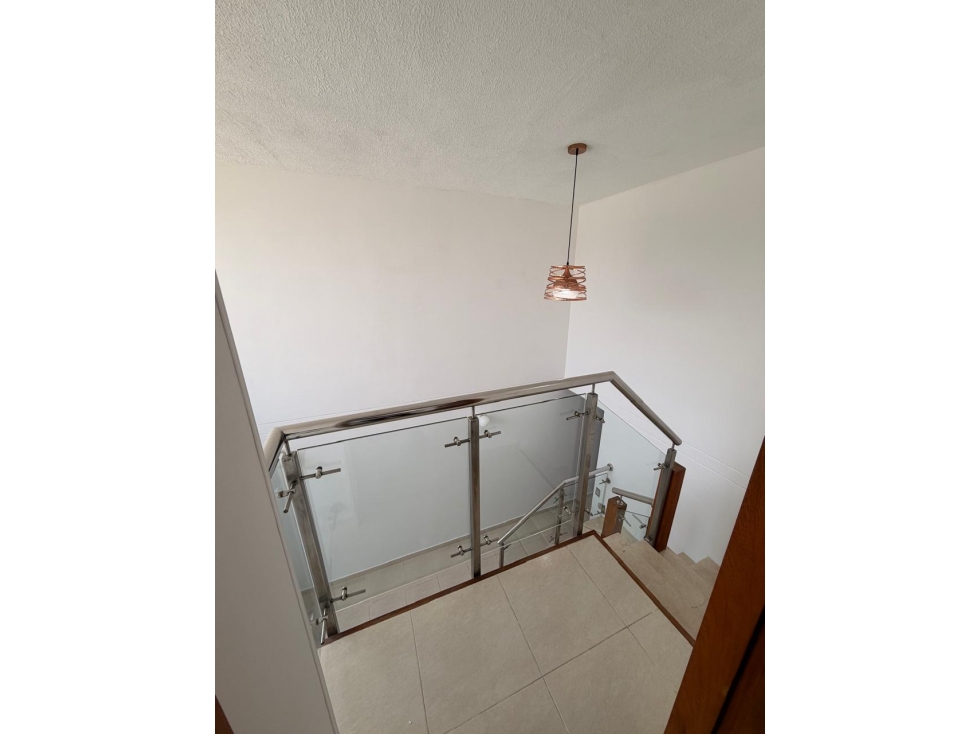 Amplio y Fresco PENTHOUSE Duplex en VENTA ubicado Conjunto Villanova. — foto 5