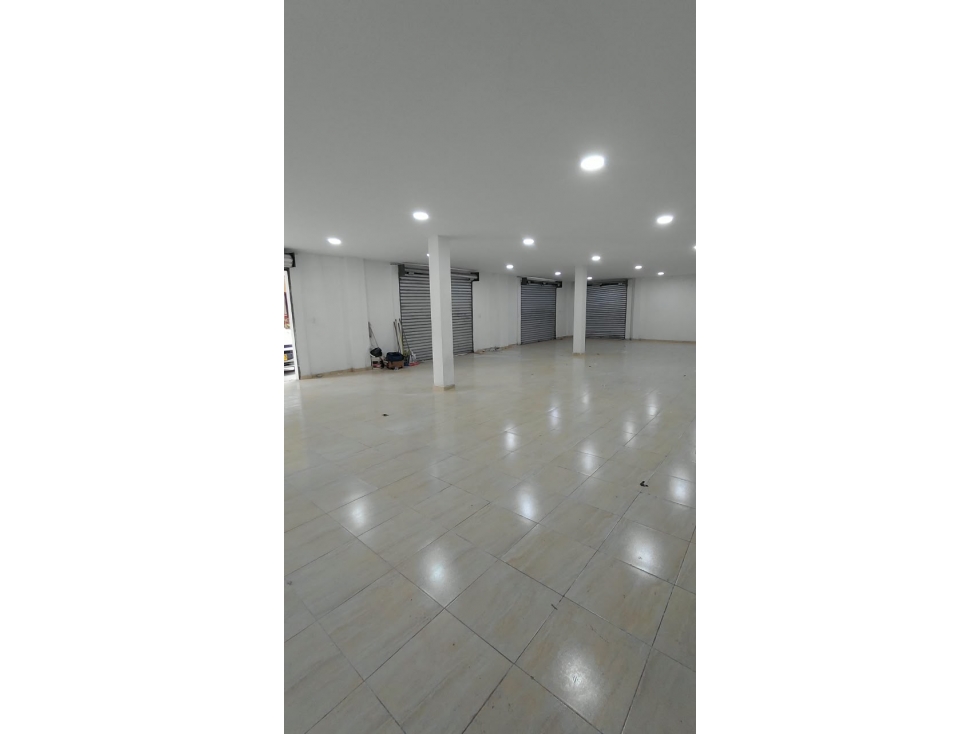 LOCAL COMERCIAL EN ARRIENDO EN LOS ANDES — foto 3