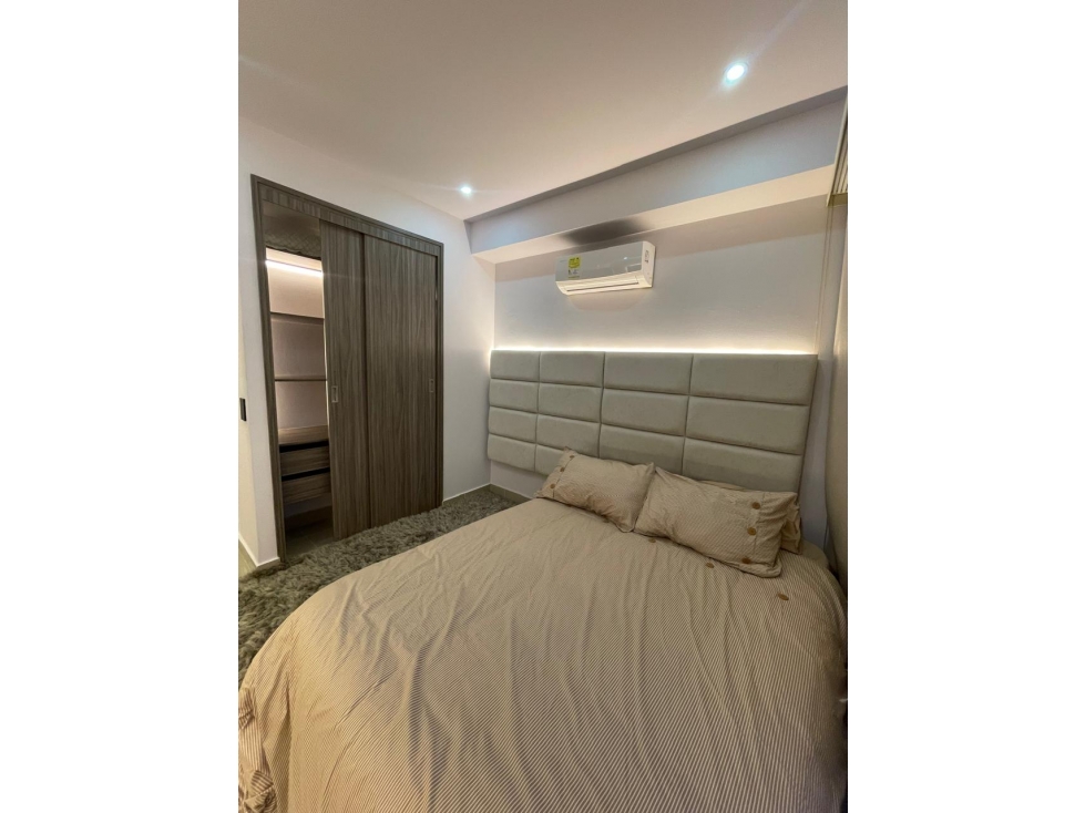 LINDO APTO AMOBLADO EN BARRIO LA CASTELLANA -ED OCEANA 52 — foto 5
