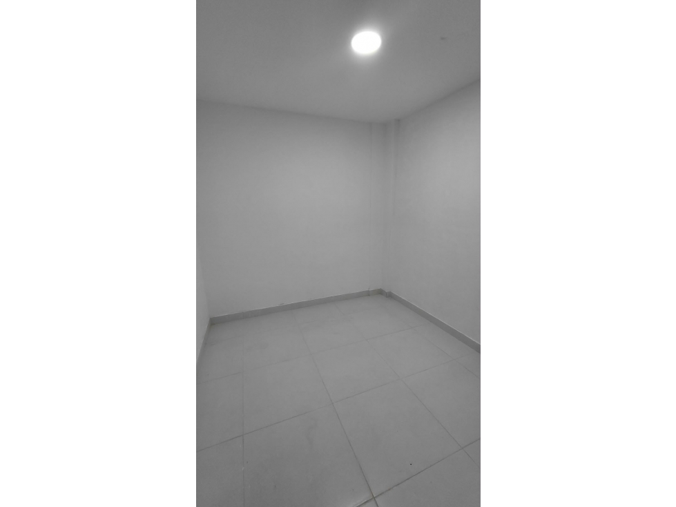 LOCAL + APARTAMENTO EN ARRIENDO EN LA VICTORIA — foto 5