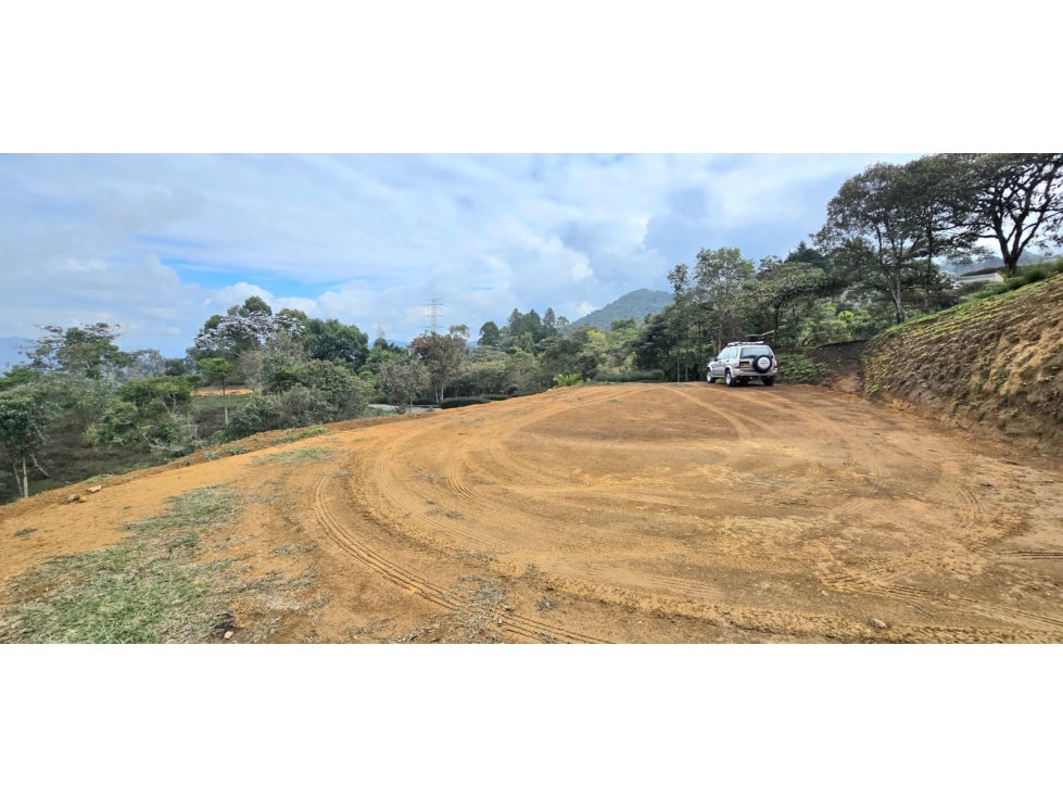 Lote ubicado en la vereda las lomitas, municipio de La Ceja, Antioquia — foto 2