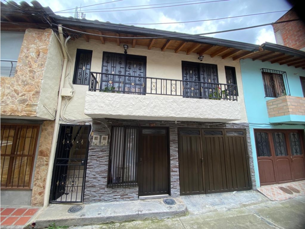 Se vende casa ubicada en el municipio de La Ceja Antioquia.