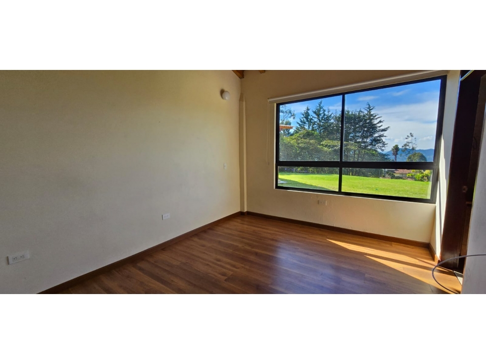 Se arrienda casa campestre ubicada en La Ceja, Antioquia. — foto 4
