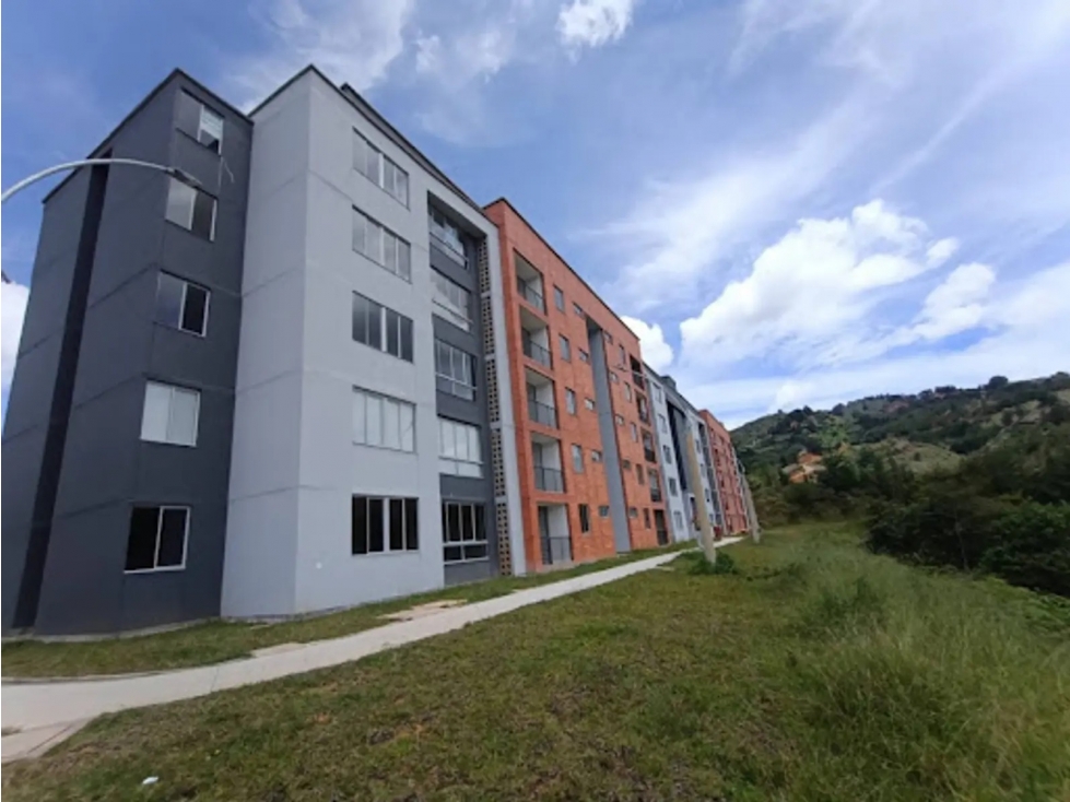 Se arrienda apartamento ubicado en el municipio de La Ceja Antioquia.