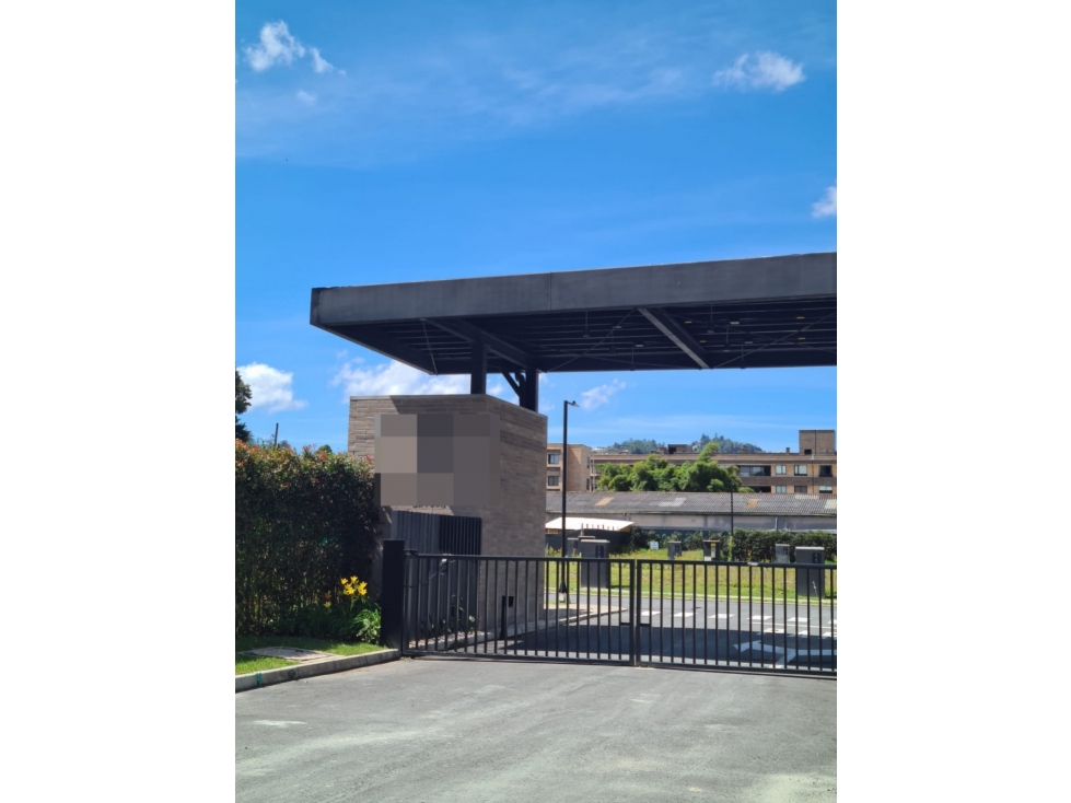 Se vende lote ubicado en el municipio de El Retiro Antioquia.