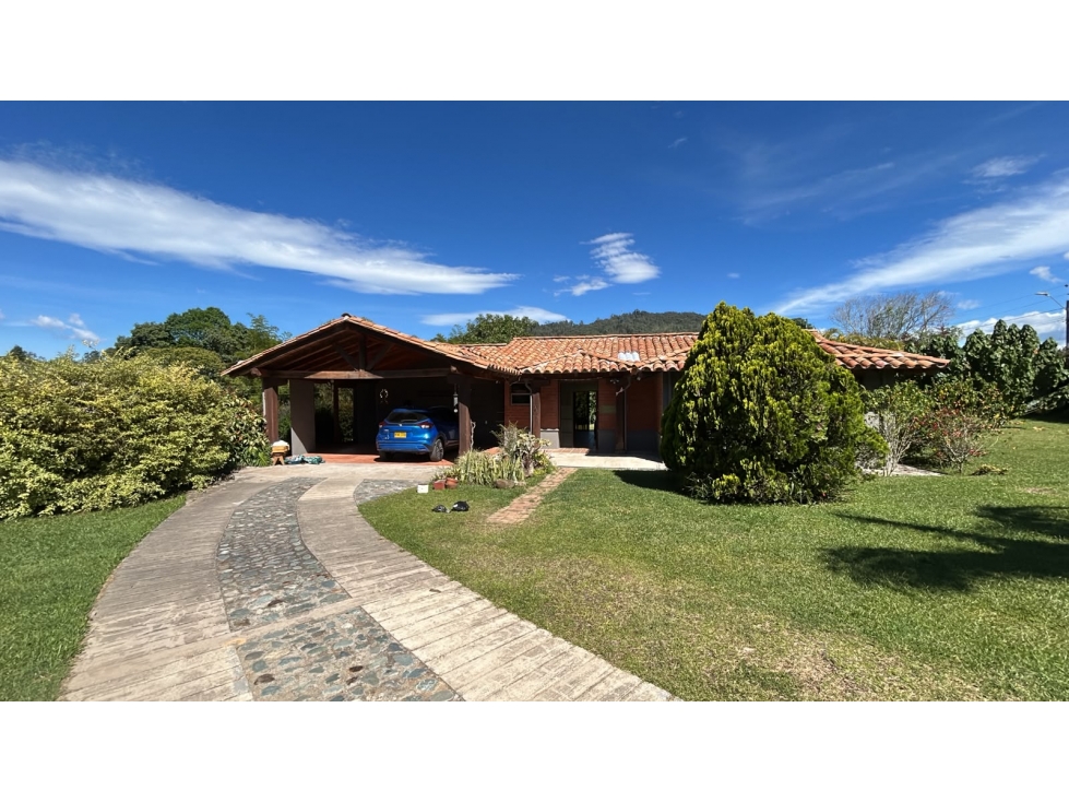 Casa campestre ubicada en el municipio de Rionegro Antioquia.