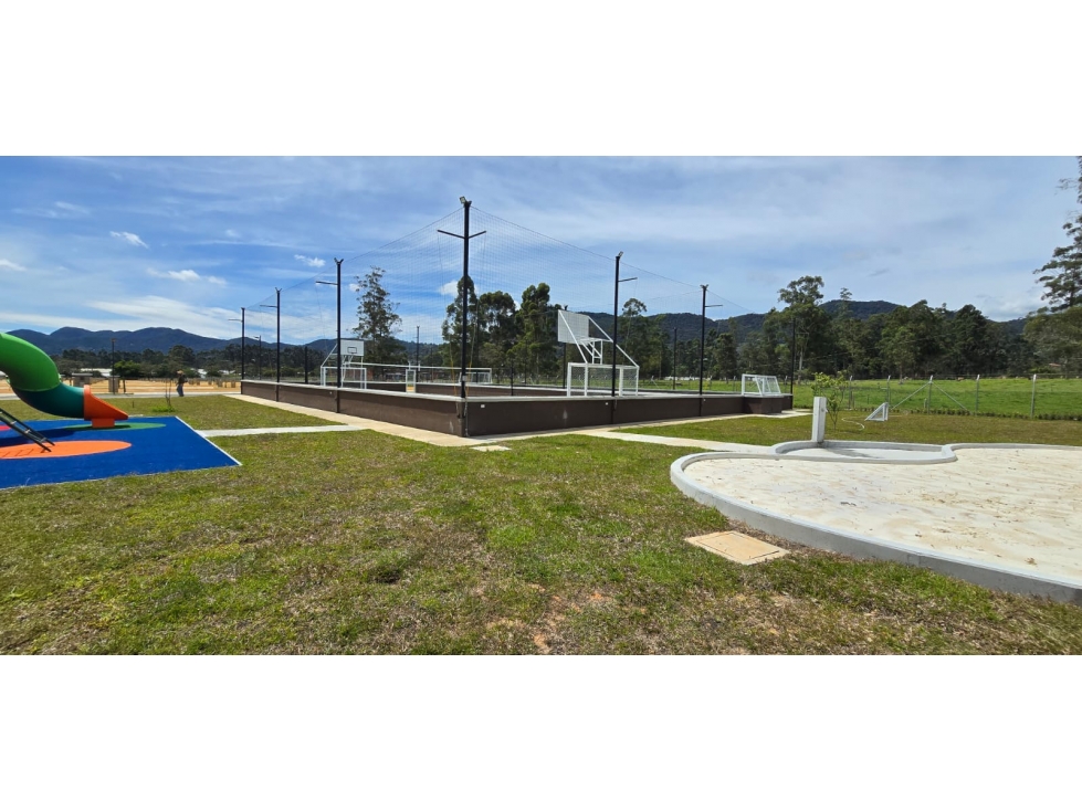 Se vende lote ubicado en el municipio de La Ceja, Antioquia. — foto 4