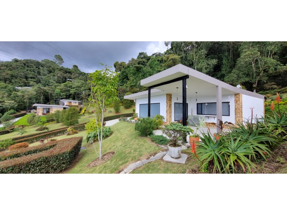 3 casas campestres ubicadas en el municipio de La Ceja, Antioquia.