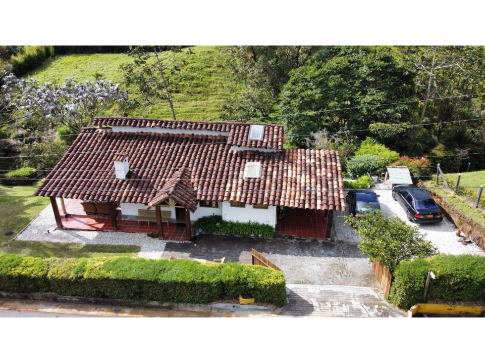 Casa campestre ubicada en el municipio de La Ceja Antioquia.