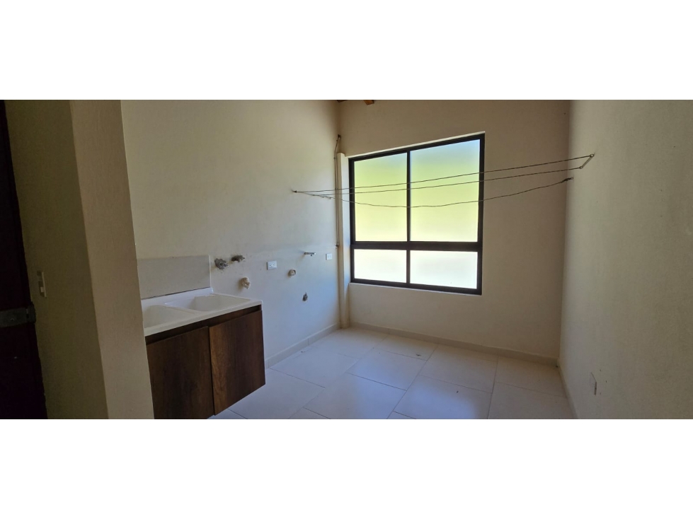 Se arrienda casa campestre ubicada en La Ceja, Antioquia. — foto 6