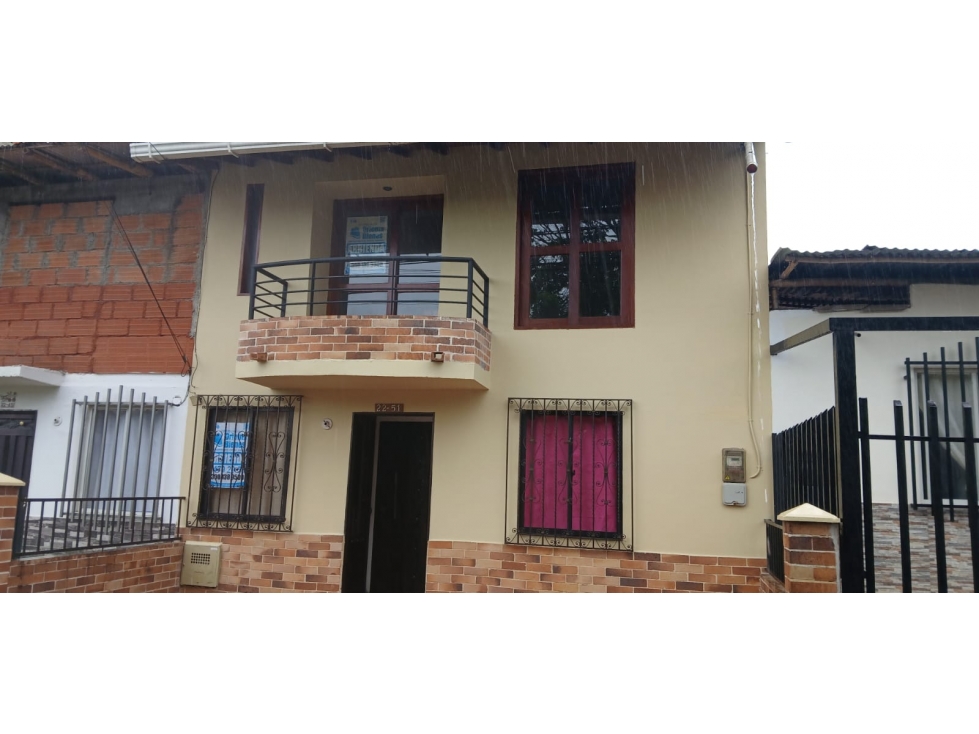 Se arrienda apartamento ubicado en el municipio de La Ceja Antioquia.