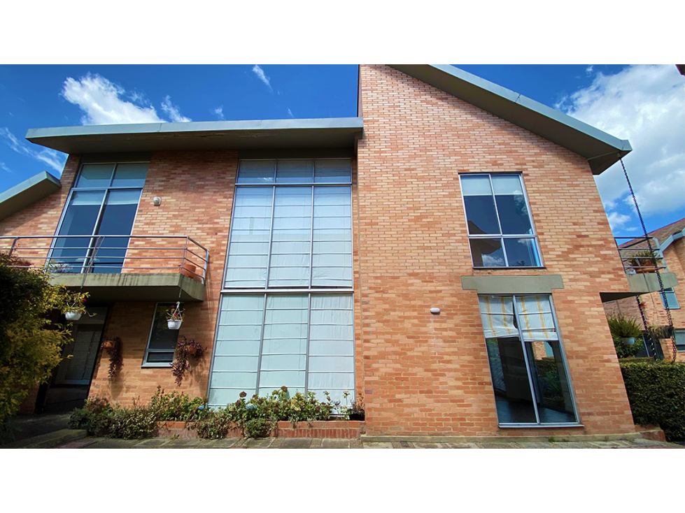Excelente casa campestre en venta Chía