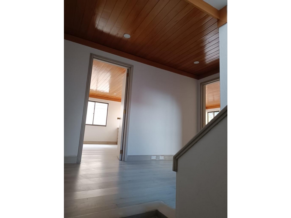 Vendo Apartamento Tripex Bosque de Pinos — foto 3