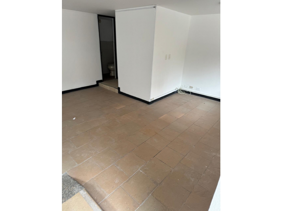 Arriendo-Vendo Local en la Macarena, rentando. — foto 3