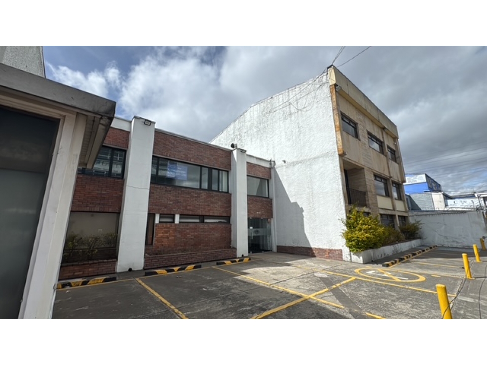 Vendo arriendo edificio alcazares