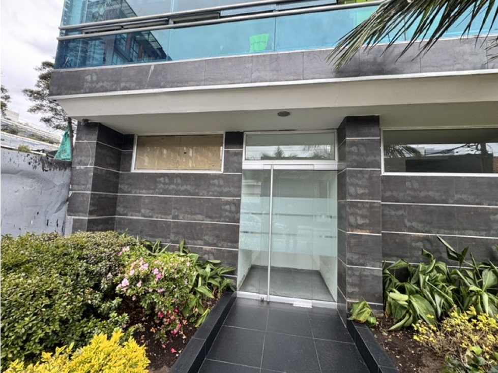 Arriendo Local Comercial Chico - 1