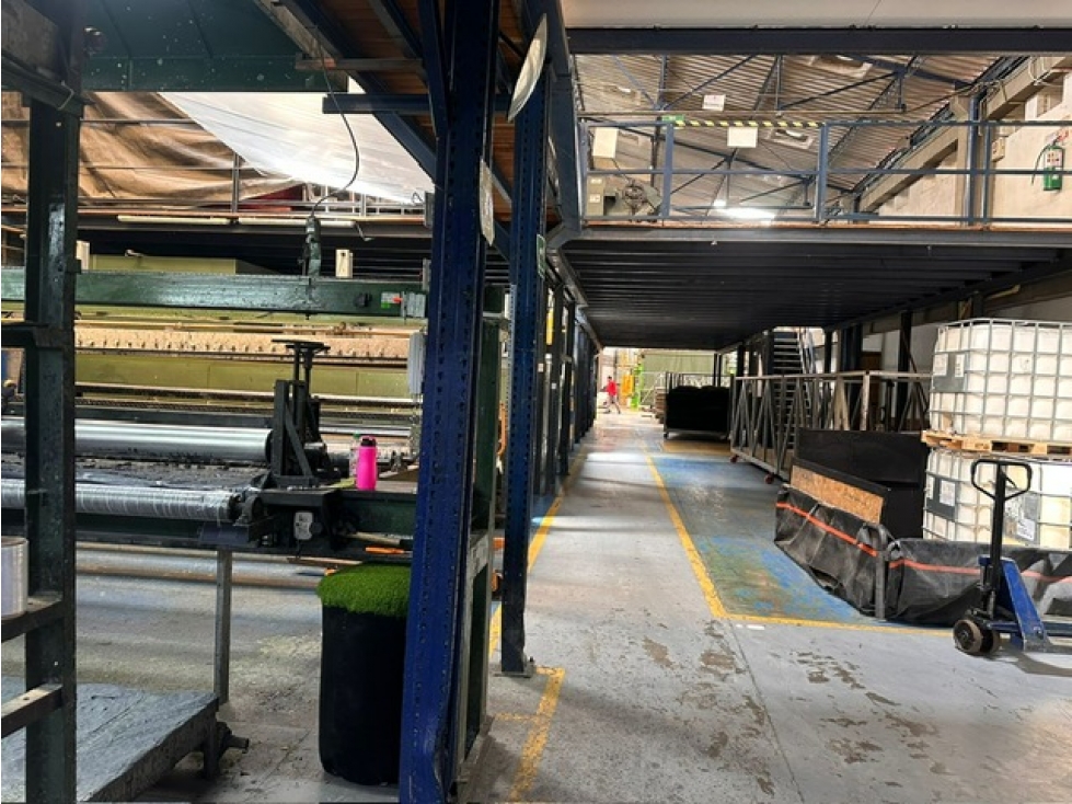 Se vende bodegas zona de alta valorización triangulo de Bavaria — foto 4