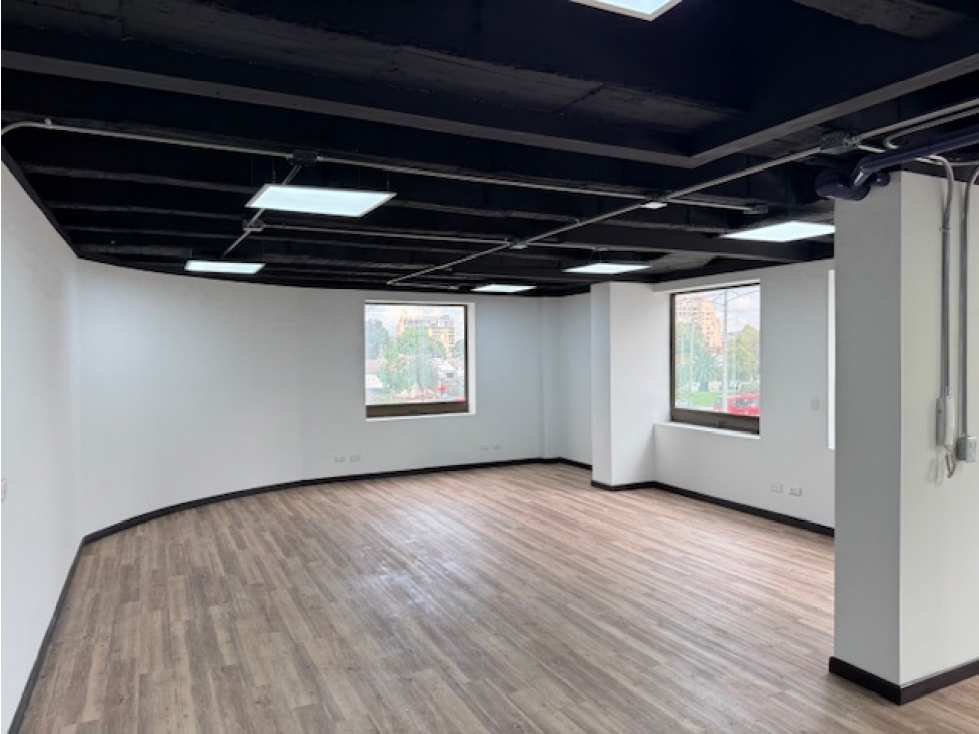 Arriendo o vendo oficina en la autopista — foto 3